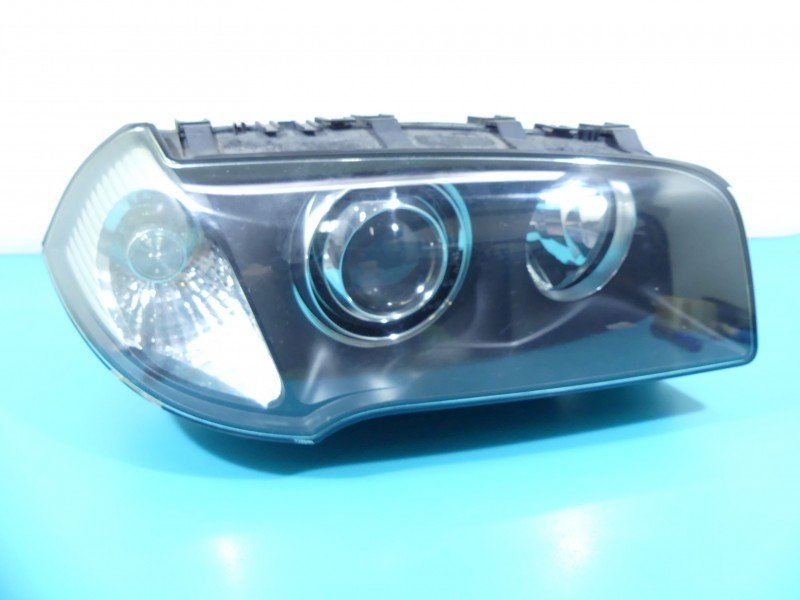 Reflektor prawy lampa przód Bmw X3 e83 EUROPA