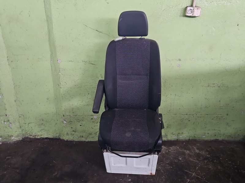 Fotel lewy przód kierowcy Mercedes Sprinter II 906 5d EUROPA