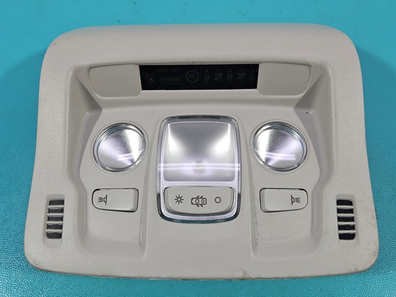 Lampa kabiny lampka Citroen C3 III 16-24 9825205380