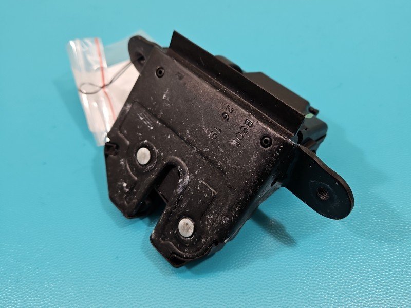 Zamek klapy tył 52096564 Fiat Tipo II 15- kombi Zamek klapy tył 52096564 Fiat Tipo II 15- kombi