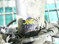 Amortyzator przód lewy przedni Hyundai Santa Fe I 00-06