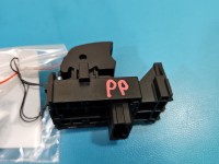 Przełącznik szyb Toyota Yaris IV przód prawy EU 193354