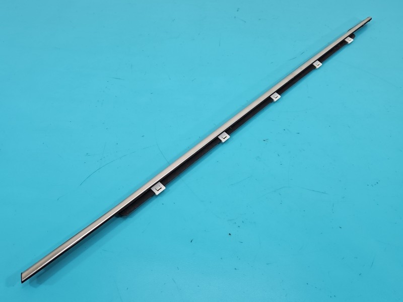 Listwa drzwi przód lewa Kia Sorento III