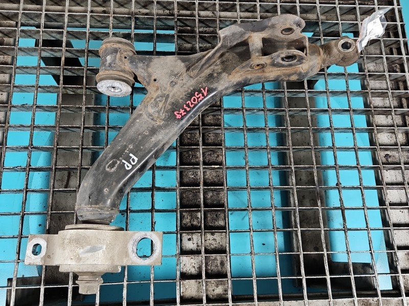 Wahacz przód prawy Lexus IS III 14-25 przedni Wahacz przód prawy Lexus IS III 14-25 przedni