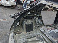 Błotnik tył lewy Infiniti Q30 ćwiartka czarny GAC
