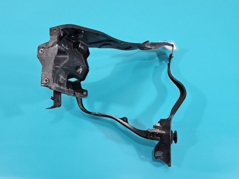 WZMOCNIENIE CZOŁOWE Pas przedni Mercedes CLS II C218 W218 A2186200191