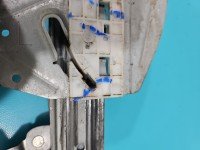 Podnośnik przód lewy SZYBY WINDA Peugeot 107 IMPRK1386601, Europejska, Pęknięcie przy mechanizmie podnoszenia mocującej...