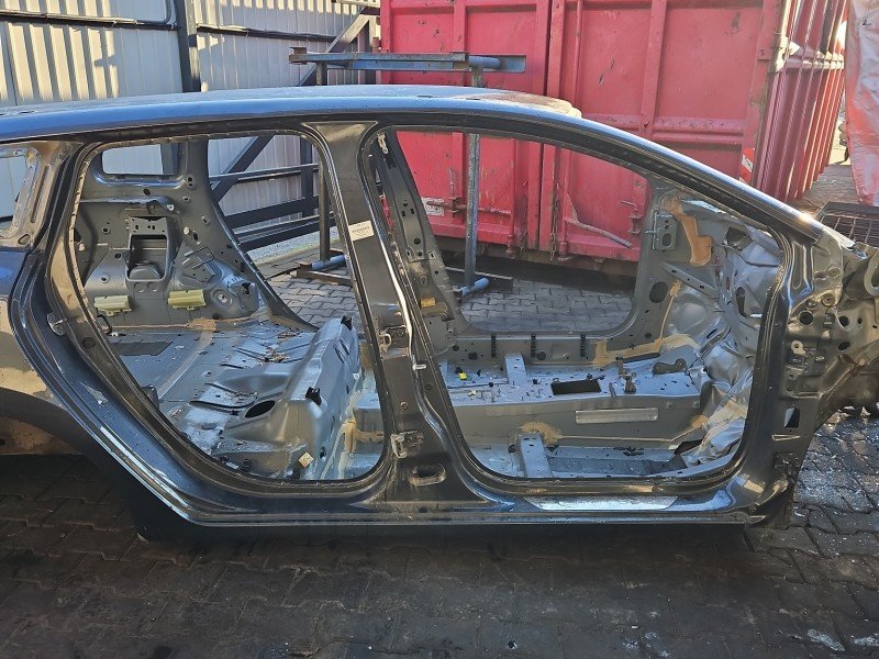 Próg prawy SŁUPEK ŚRODKOWY B Renault Clio IV 12-20 kombi 5d szary TEKPN