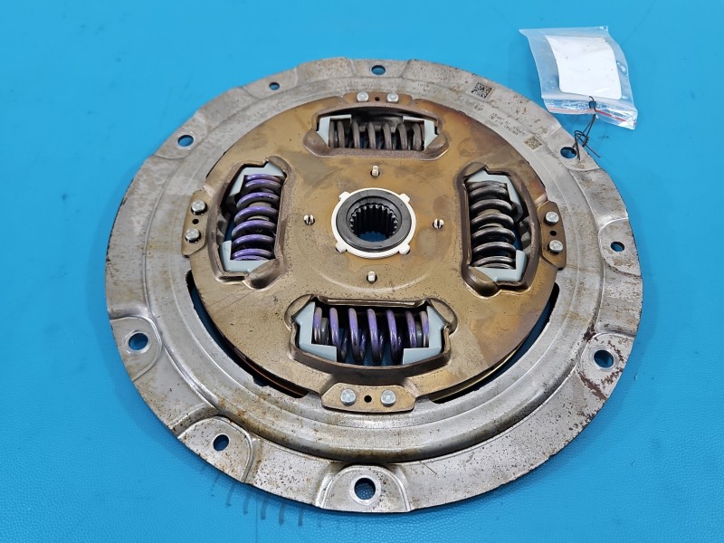 Sprzęgło Peugeot 3008 II 9834051780 1.6 T hybrid4