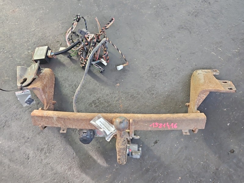 Hak holowniczy Toyota Verso 09-