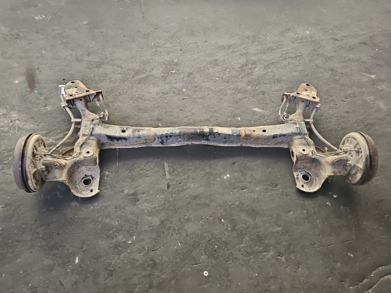 Tylna belka oś tył CITROEN DS3 10-16 1.6 hdi