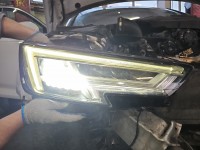 Reflektor prawy lampa przód Audi A4 B9 EUROPA