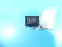 Gniazdo USB Toyota Rav4 III 05- 86190-53010