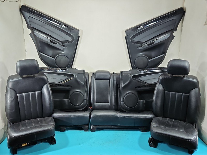 Fotele komplet kanapa Mercedes ML W164 Fotele komplet kanapa Mercedes ML W164