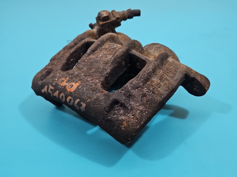 Zacisk przód prawy Ford Transit 00-06 2.0 tddi