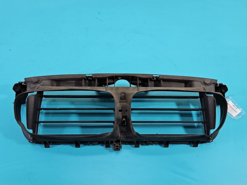 KIEROWNICA Wlot powietrza Bmw f10 f11 2.0d (N47D20D)