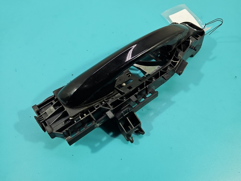 Klamka przód prawa zewnętrzna Mercedes W213 A0997601800