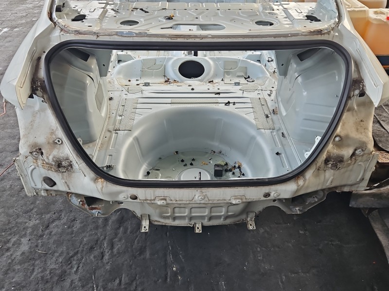 Pas tylny podłoga bagażnika Fiat Tipo II 15- wanna sedan ćwiartka