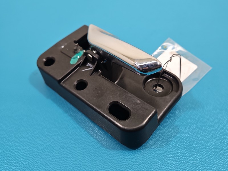 Klamka wewnętrzna tył lewa Dodge Journey 962100