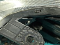 Reflektor prawy lampa przód Ssangyong Rexton I EUROPA