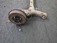 Tylna belka oś tył Toyota Yaris II 1.4 D4D