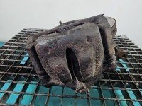 Zacisk przód prawy Citroen C8 2.0 hdi
