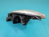 Reflektor prawy lampa przód Toyota Corolla Verso II EUROPA