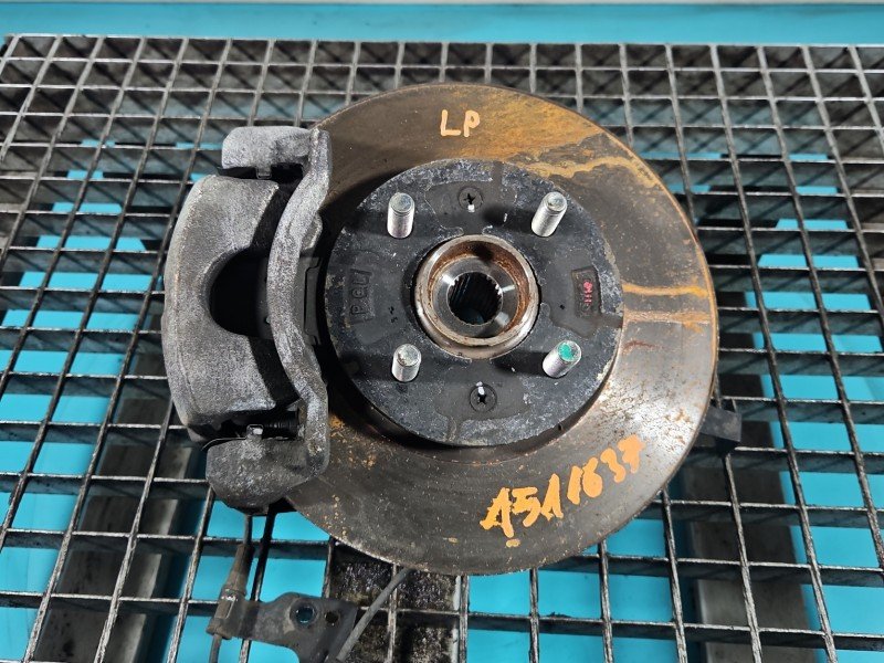 Zwrotnica lewa piasta przód 1.2 16V Kia Rio IV 16-23