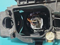 Reflektor prawy lampa przód Audi A4 B6 EUROPA