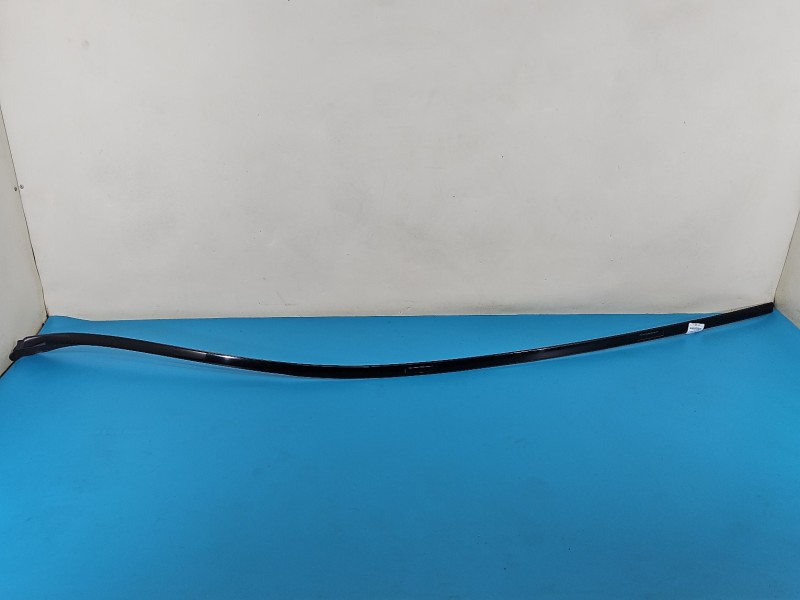 Listwa dachowa prawa dachu MERCEDES W176