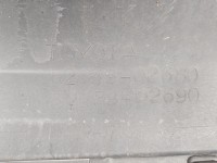 Zderzak przód przedni Toyota Auris I 1C0