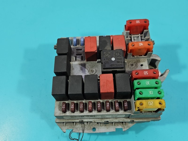 Skrzynka bezpieczników Fiat Bravo II 51790930