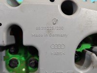 Licznik Audi A4 B5 8D9919033C 1.8 20V EUROPA