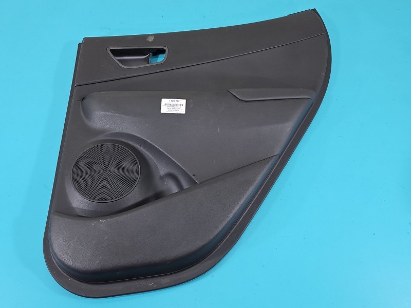 Tapicerka drzwi tył prawa boczek Hyundai Kona I