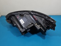 Reflektor prawy lampa przód Peugeot 3008 II EUROPA