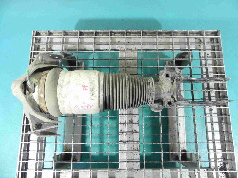 Amortyzator przód prawy przedni Porsche Cayenne I 9P