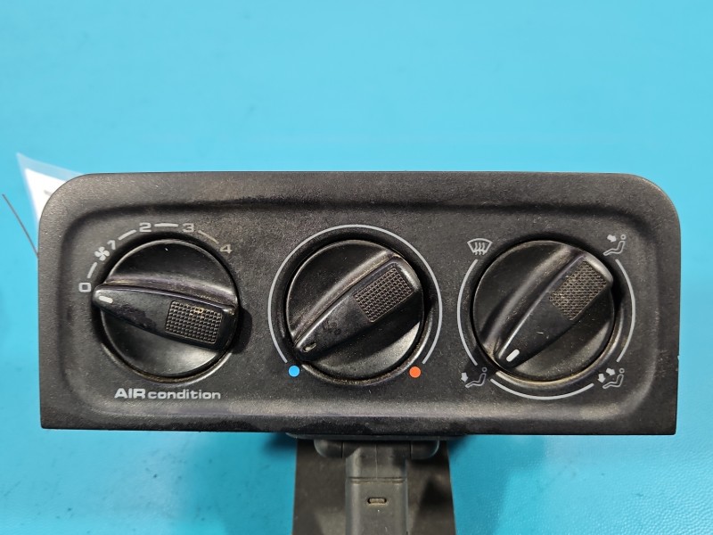 Konsola panel nawiewu Vw Golf III 1H0819045C