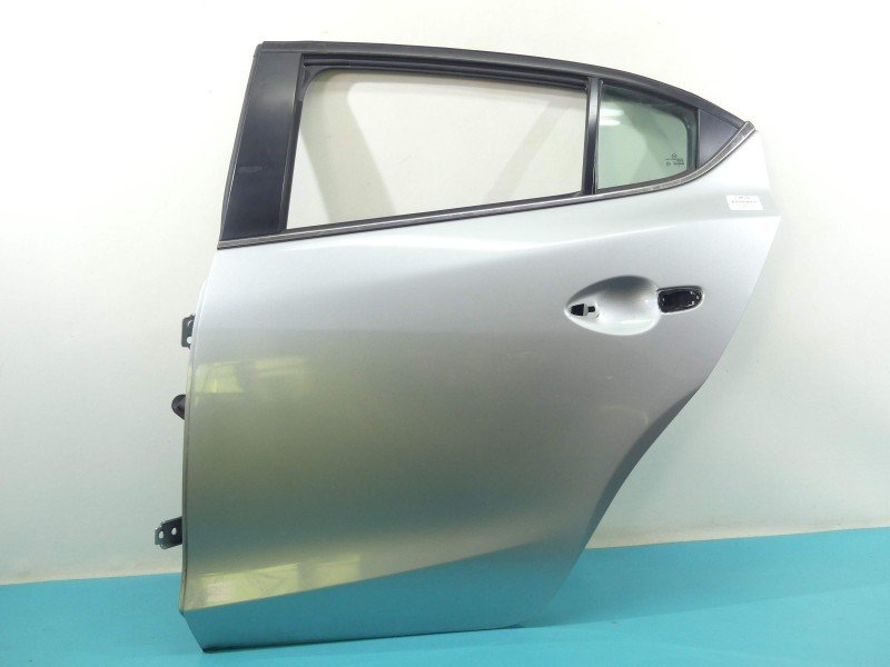 Drzwi tył lewe Mazda 3 III BM 13-18 sedan 4d srebrny Drzwi tył lewe Mazda 3 III BM 13-18 sedan 4d srebrny