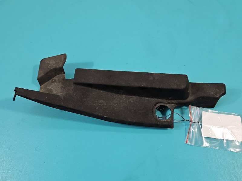 Toyota Corolla E21 19- 53825-02220 Osłona Toyota Corolla E21 19- 53825-02220 Osłona