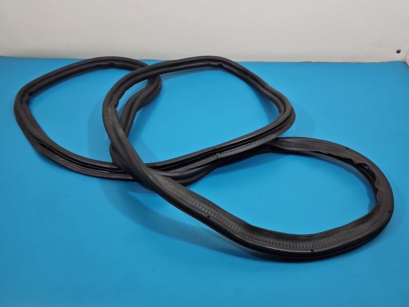 Uszczelka klapy Skoda Octavia IV