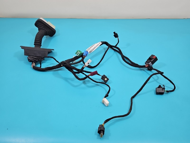 Instalacja Wiązka drzwi przód prawych Jeep Grand Cherokee IV WK2 P68101230AA