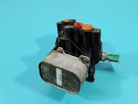 Podstawa filtra oleju obudowa Vw Golf VII 03N117021, 03N115389B 1.6 tdi