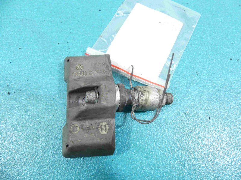 Czujnik ciśnienia opon Audi A8 D3 4D0907275 TPMS
