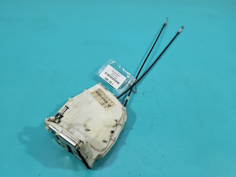 Zamek tył lewy 82302-51K20 Suzuki Splash Suzuki, 2PIN