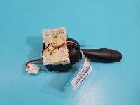 Przełącznik kierunkowskazów świateł Renault Captur I 255674581R