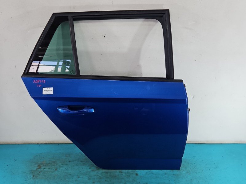 Drzwi tył prawe Skoda Fabia III kombi 5d niebieski lf5w-8x8x Drzwi tył prawe Skoda Fabia III kombi 5d niebieski lf5w-8x8x