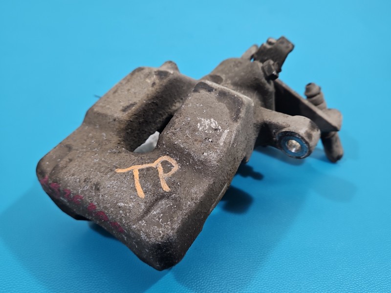 Zacisk tył prawy Renault Megane I 1.9 dci kombi