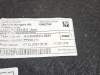 Tapicerka bagażnika prawa boczek Mercedes CLA C118 X118 A1186905201