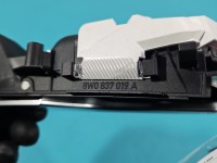 Klamka wewnętrzna przód lewa Audi A4 B9 8W0837019A