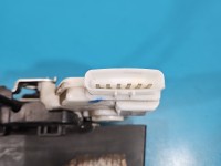 Zamek przód prawy 81320-1D020 Kia Carens III 06-13 EUROPA Producent części: KIA, Europejska, 6pin